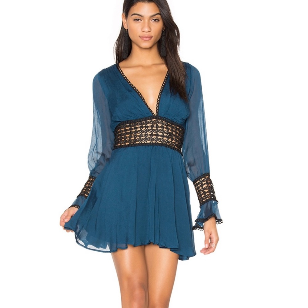 For Love & Lemons
Celine Mini Dress in Midnight